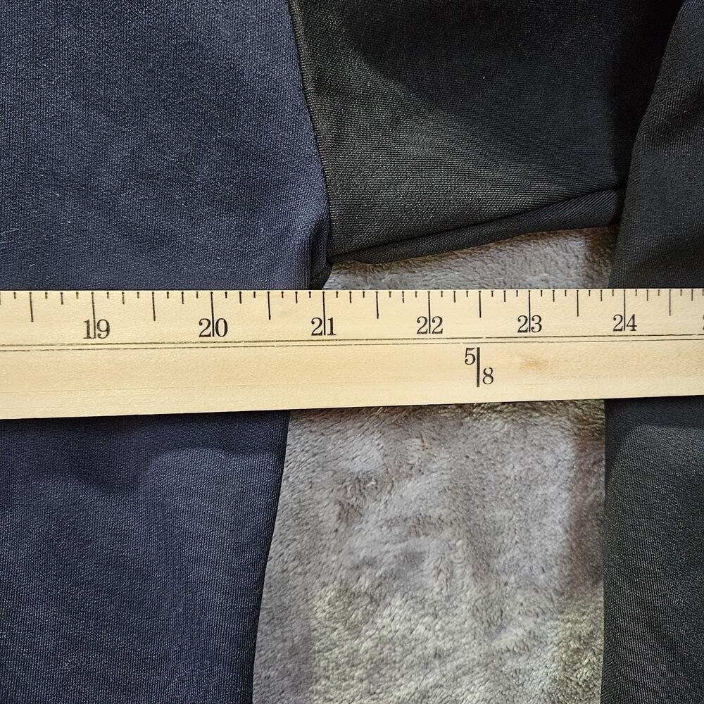 Athleta Cropped Mock Neck Sweatshirt M Navy Black Colorblock Quiet Luxury Clean - Picture 9 of 12